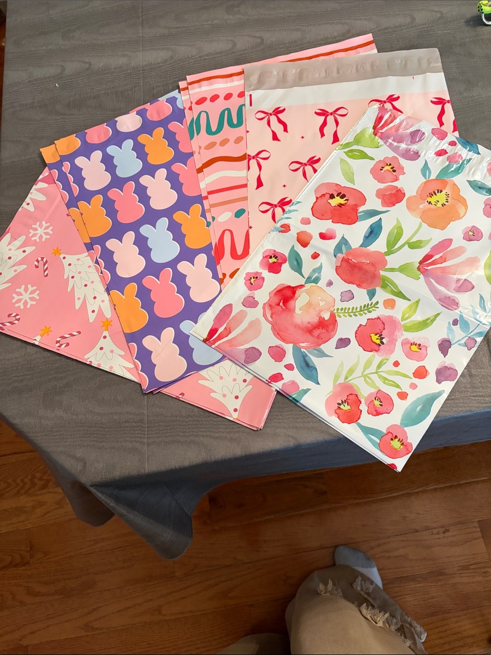 Colorful 10x14 Pink Floral & Patterned Poly-Mailer bags-set of 15